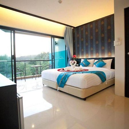 Kata Green Beach Hotel Ngoại thất bức ảnh