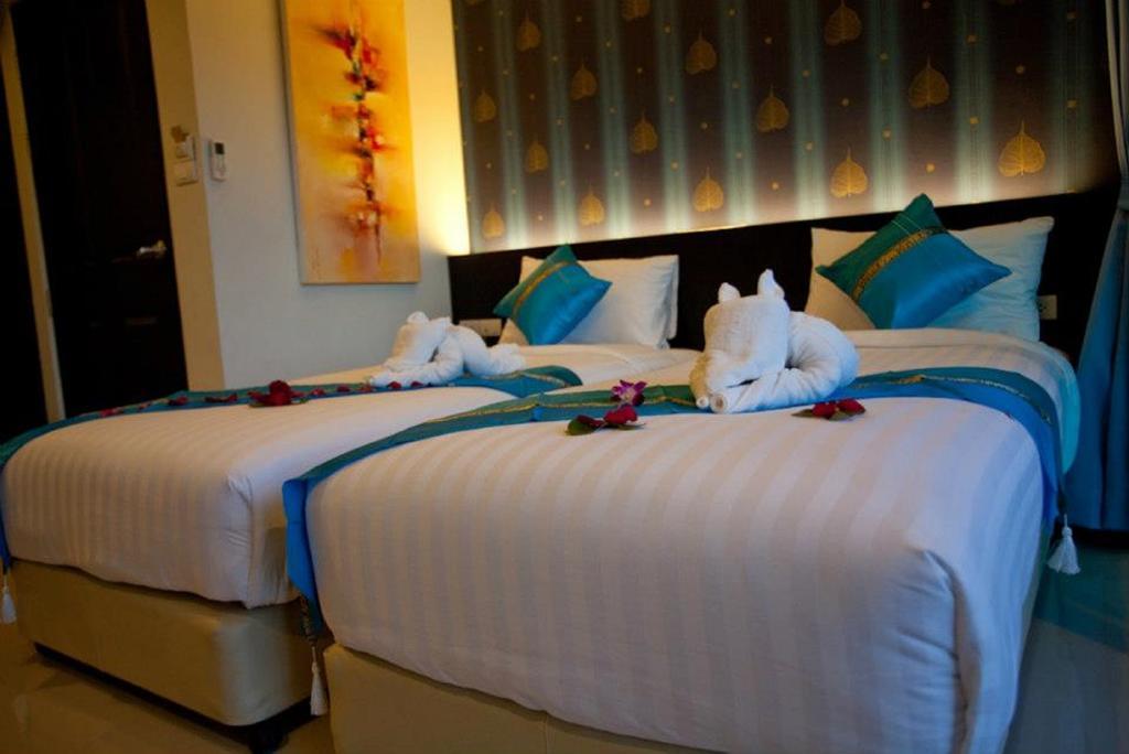 Kata Green Beach Hotel Ngoại thất bức ảnh