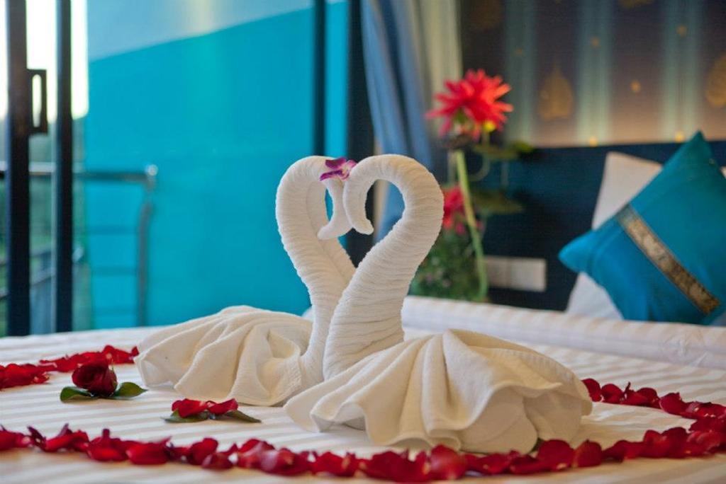 Kata Green Beach Hotel Ngoại thất bức ảnh